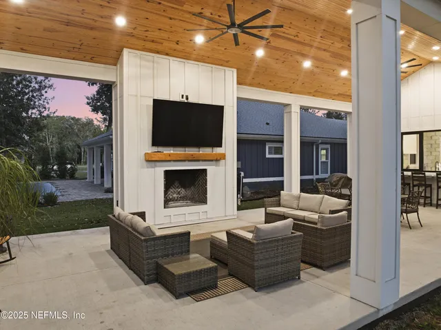 $1,950,000 | 4162 Riverview Cir Green Cove Springs, Green Cove Springs, FL 32043