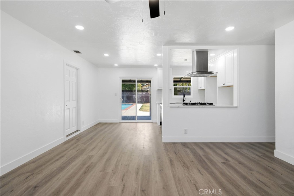 8774 Jo Jo Way Riverside, CA 92503 - Photo 9 of 57