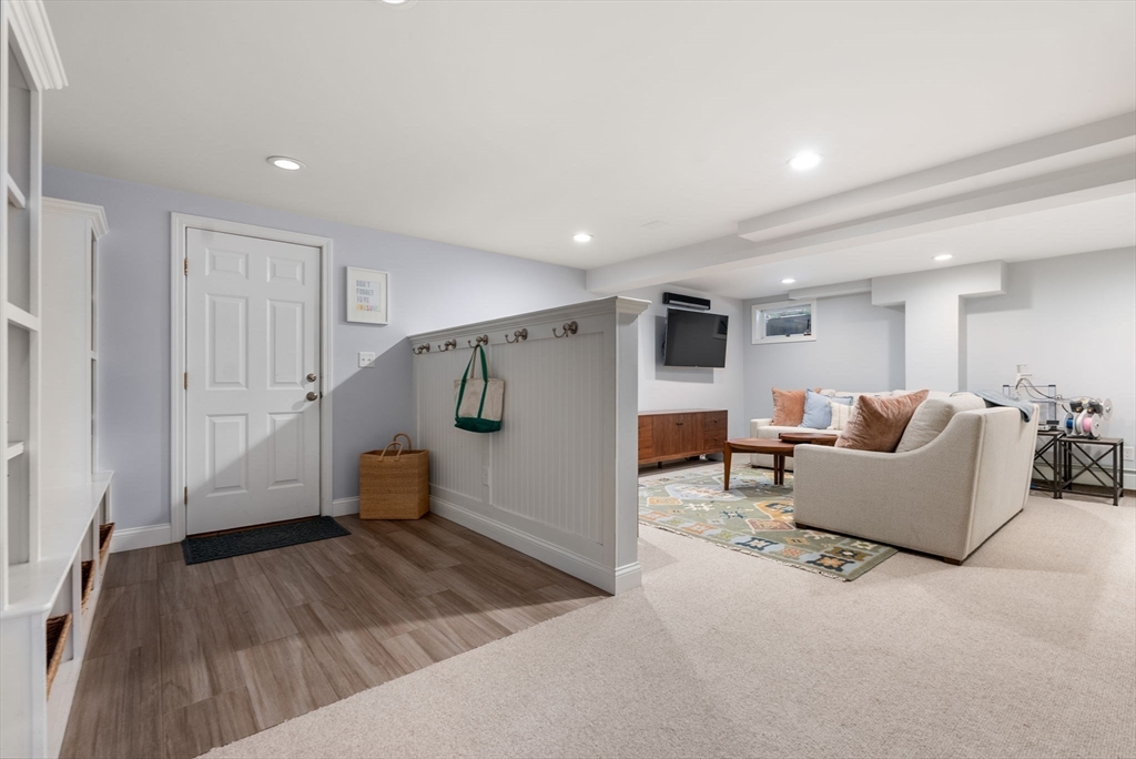 2 Russett Hill Road Sherborn, MA 01770 - Photo 23 of 28