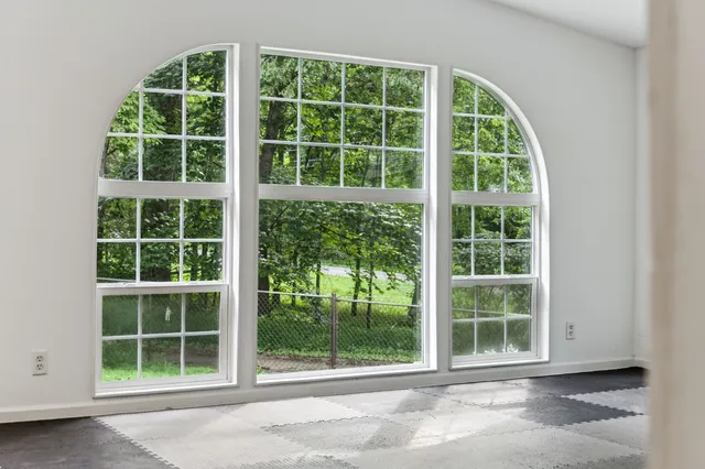 $2,200 | 3063 Sweethome Road, Chapmansboro, TN 37035