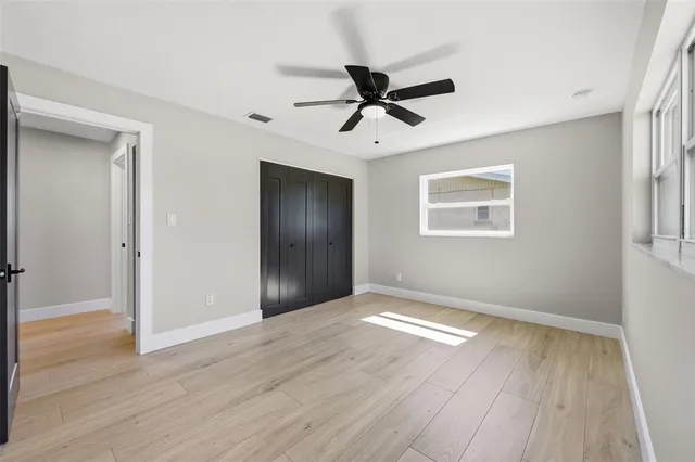 $567,900 | 6135 Tanglewood Drive Northeast, St. Petersburg, FL 33703