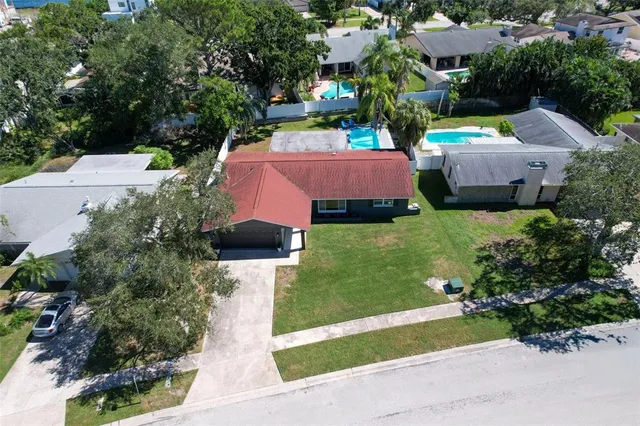 $567,900 | 6135 Tanglewood Drive Northeast, St. Petersburg, FL 33703