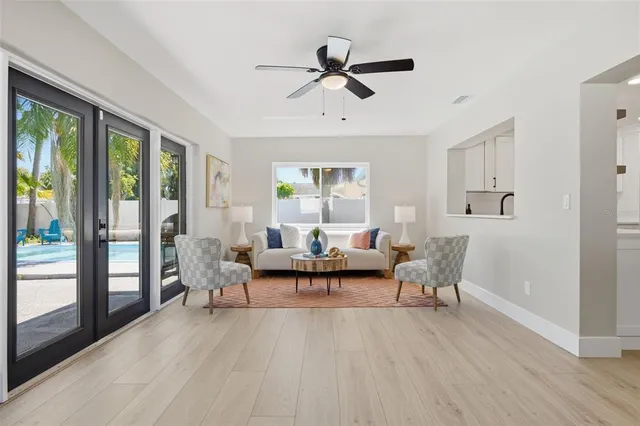 $567,900 | 6135 Tanglewood Drive Northeast, St. Petersburg, FL 33703