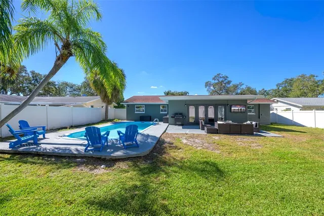 $567,900 | 6135 Tanglewood Drive Northeast, St. Petersburg, FL 33703