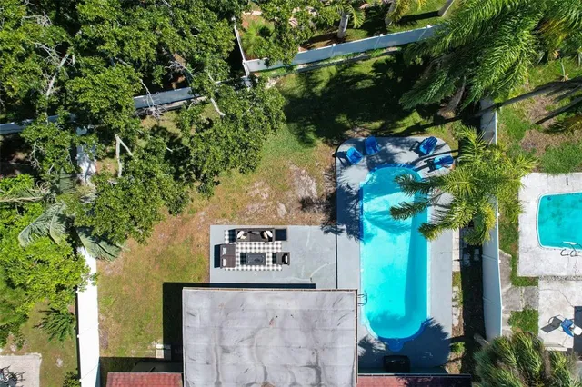 $567,900 | 6135 Tanglewood Drive Northeast, St. Petersburg, FL 33703