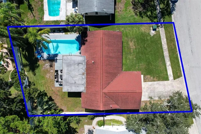 $567,900 | 6135 Tanglewood Drive Northeast, St. Petersburg, FL 33703