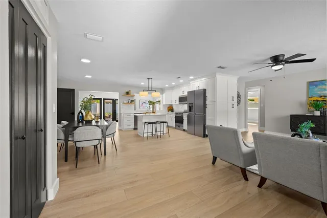 $567,900 | 6135 Tanglewood Drive Northeast, St. Petersburg, FL 33703