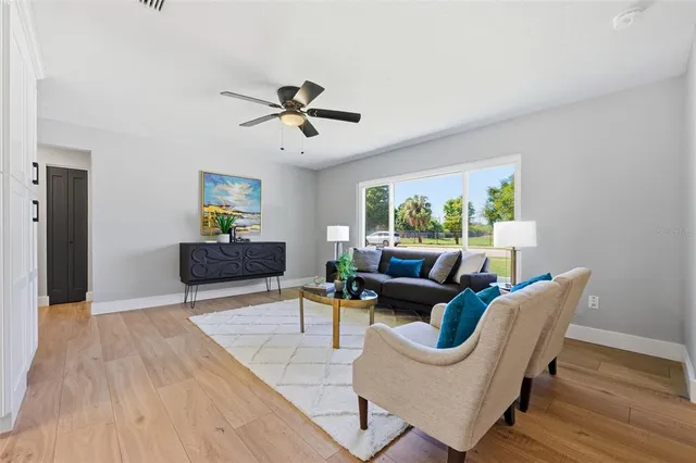 $567,900 | 6135 Tanglewood Drive Northeast, St. Petersburg, FL 33703