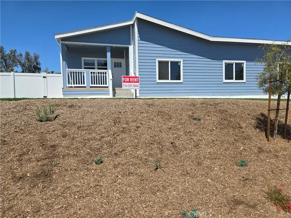 $3,900 | 10467 Gramercy Place, Riverside, CA 92505