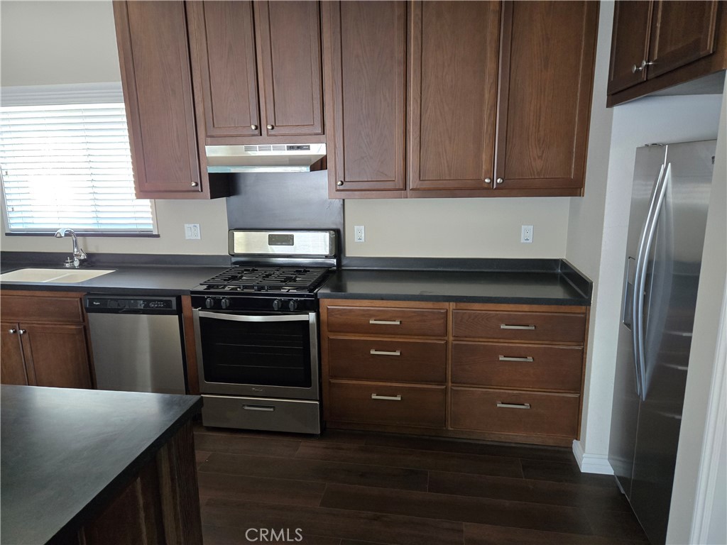 10467 Gramercy Place Riverside, CA 92505 - Photo 4 of 26