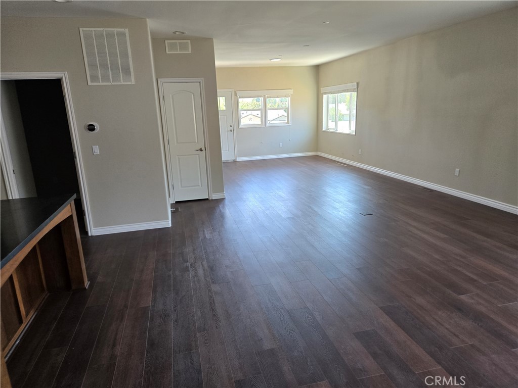 10467 Gramercy Place Riverside, CA 92505 - Photo 6 of 26