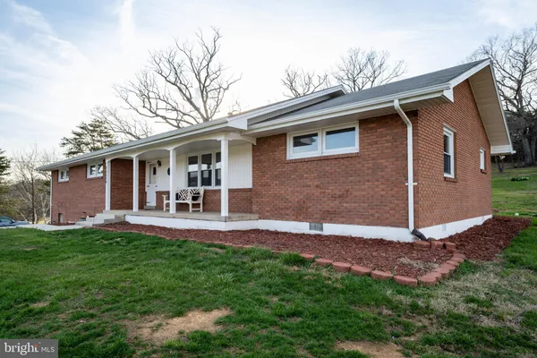 $345,000 | 16529 Oak Crest Lane Southwest, Cumberland, MD 21502