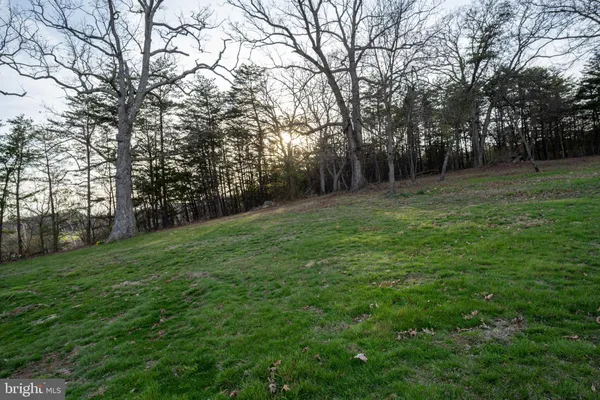 $345,000 | 16529 Oak Crest Lane Southwest, Cumberland, MD 21502