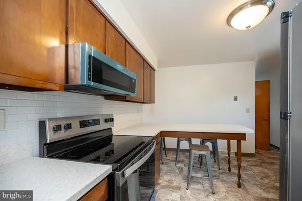 $345,000 | 16529 Oak Crest Lane Southwest, Cumberland, MD 21502