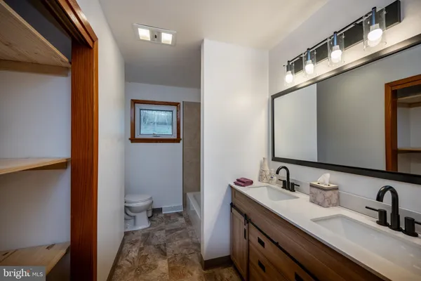 $345,000 | 16529 Oak Crest Lane Southwest, Cumberland, MD 21502