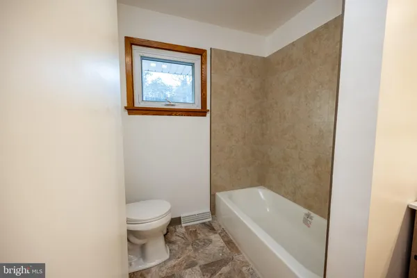 $345,000 | 16529 Oak Crest Lane Southwest, Cumberland, MD 21502