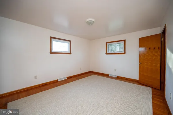 $345,000 | 16529 Oak Crest Lane Southwest, Cumberland, MD 21502