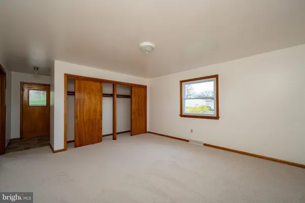 $345,000 | 16529 Oak Crest Lane Southwest, Cumberland, MD 21502