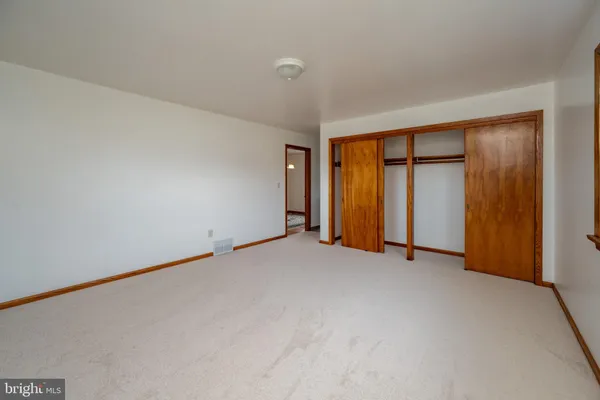 $345,000 | 16529 Oak Crest Lane Southwest, Cumberland, MD 21502