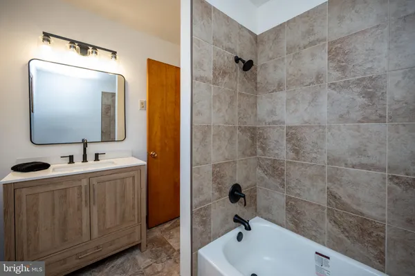 $345,000 | 16529 Oak Crest Lane Southwest, Cumberland, MD 21502