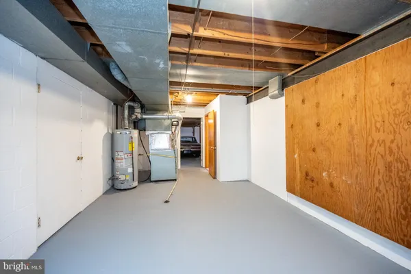 $345,000 | 16529 Oak Crest Lane Southwest, Cumberland, MD 21502