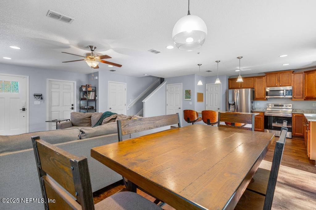 4264 Adirolf Road Jacksonville, FL 32207 - Photo 9 of 29 4264 Adirolf Rd-14