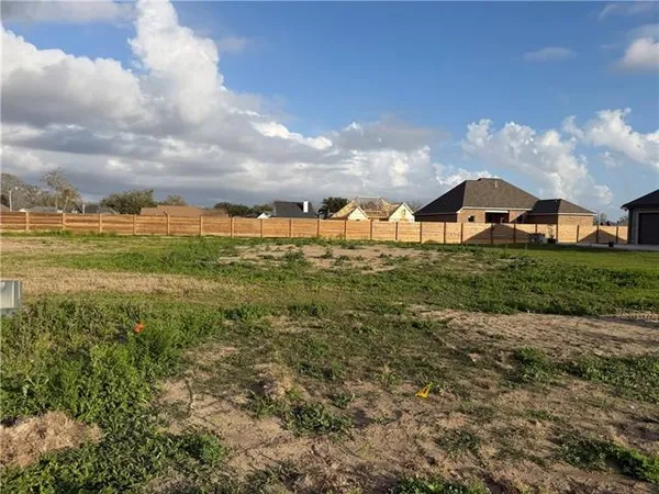 $105,000 | 329 Sophia Drive, Luling, LA 70070