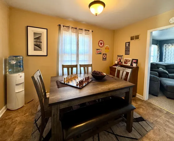$150,000 | 402 East Walnut Street, Redwood Falls, MN 56283