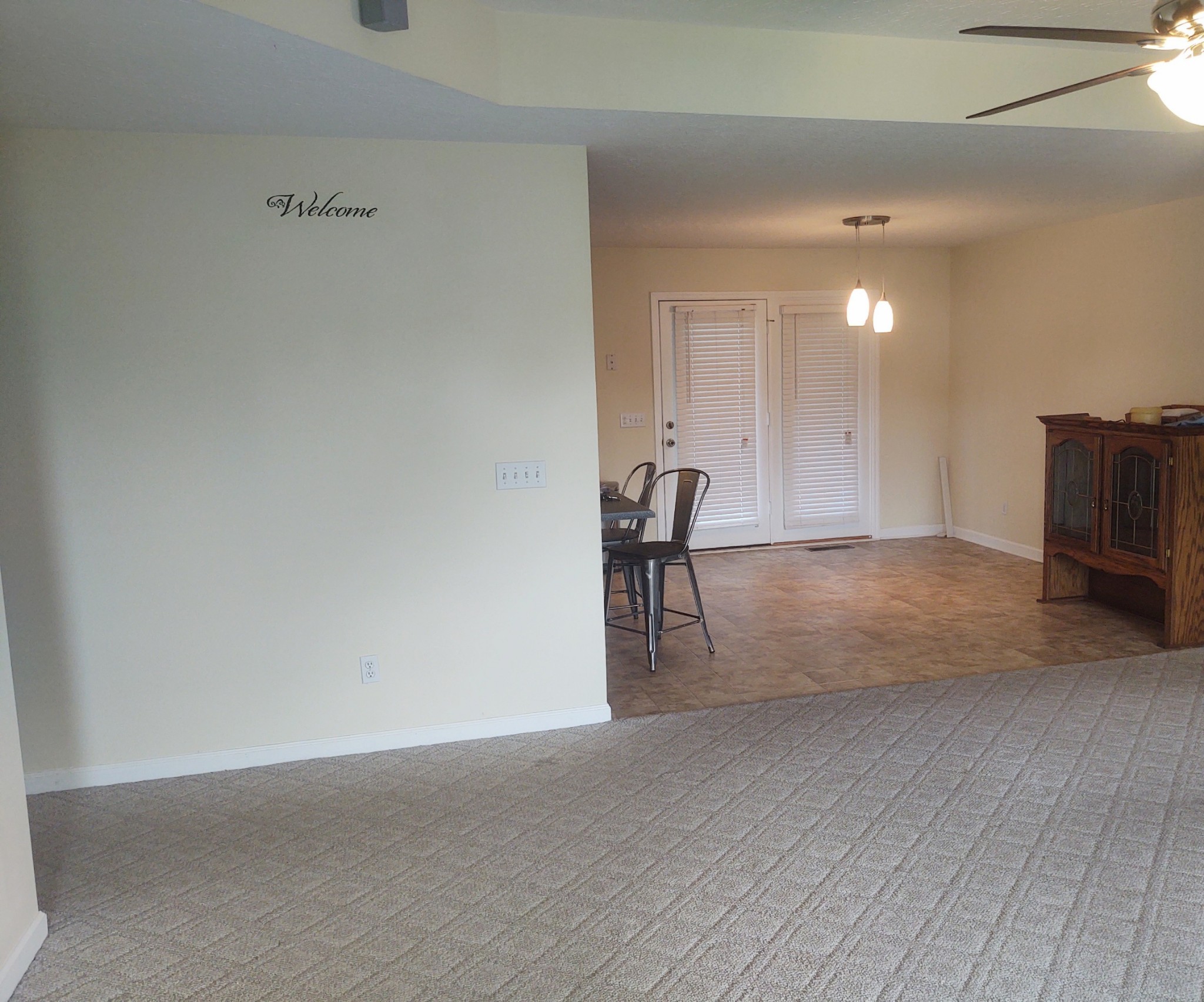 423 Ferguson Hill Road Lafayette, TN 37083 - Photo 7 of 63 a view of a livingroom with a table and chairs