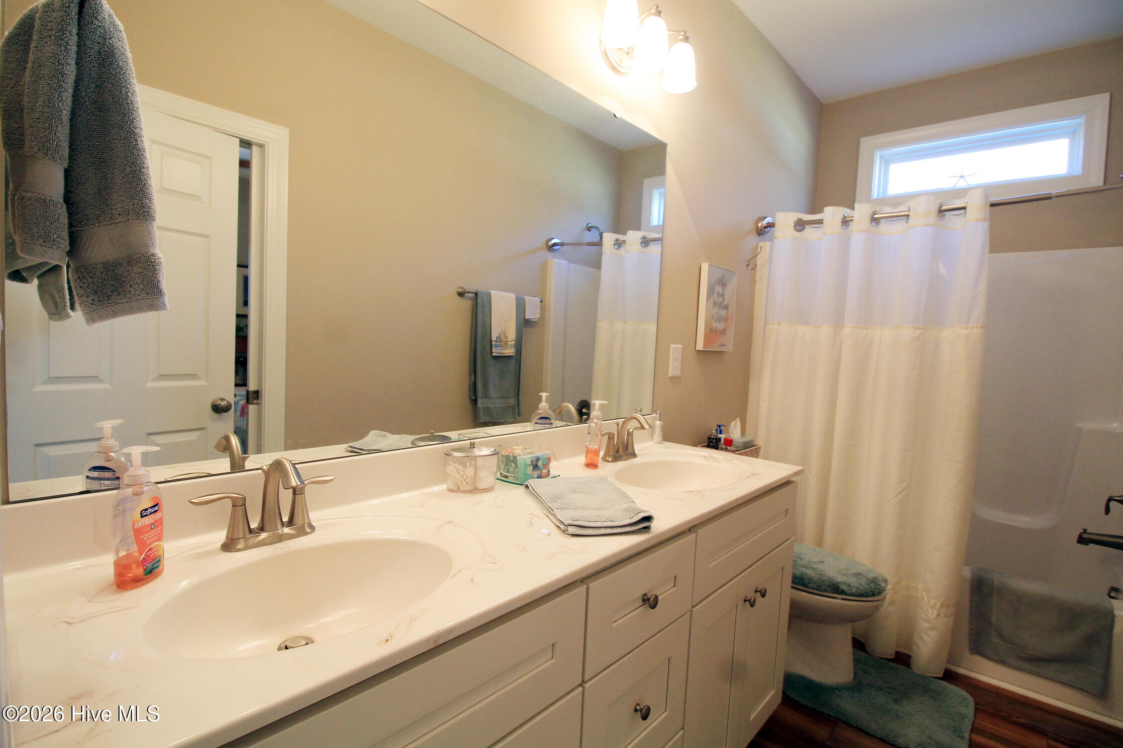 18 Queens Way Bath, NC 27808 - Photo 22 of 63 Primary bath....