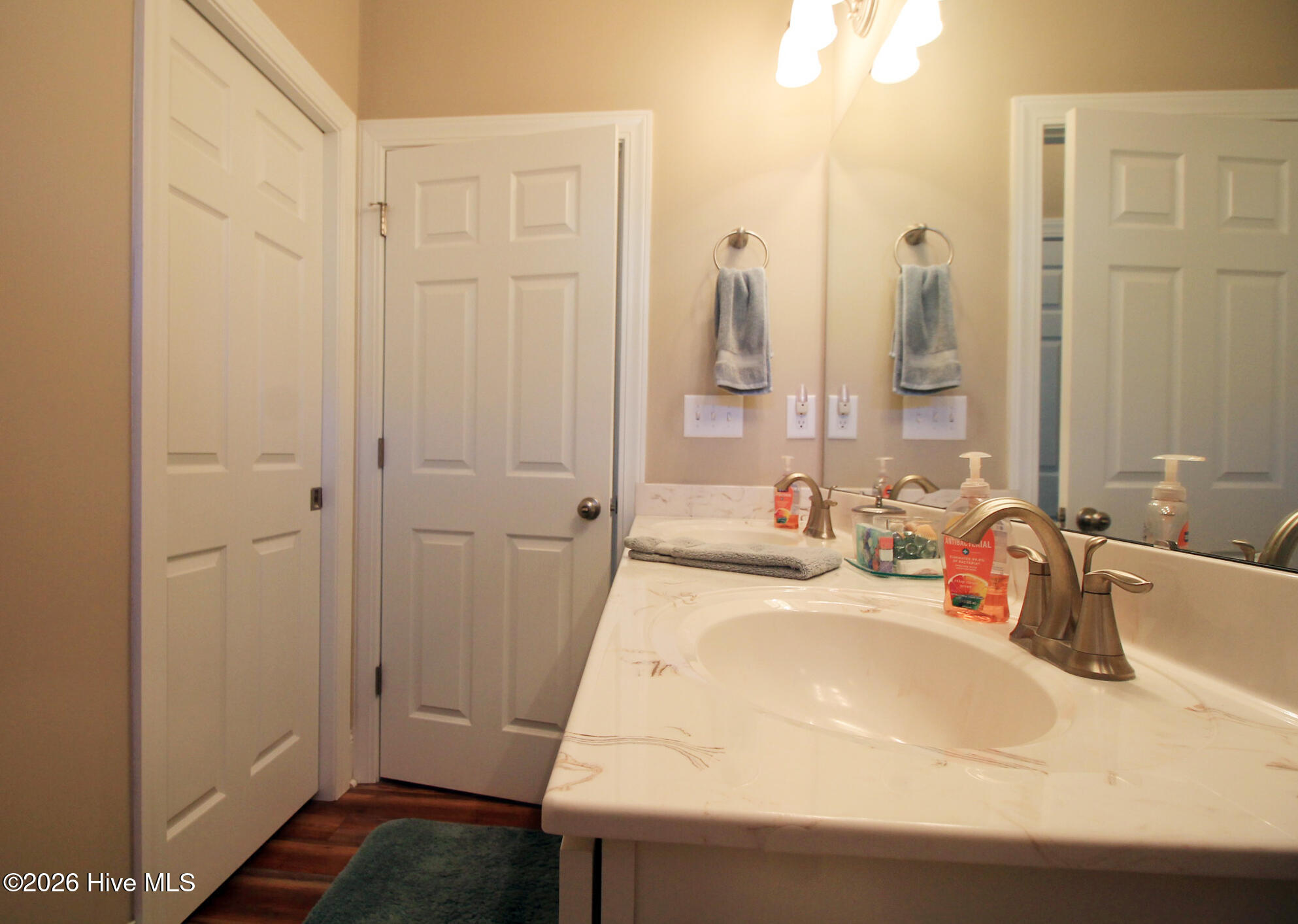 18 Queens Way Bath, NC 27808 - Photo 23 of 63 Primary bath w pocket door to BR