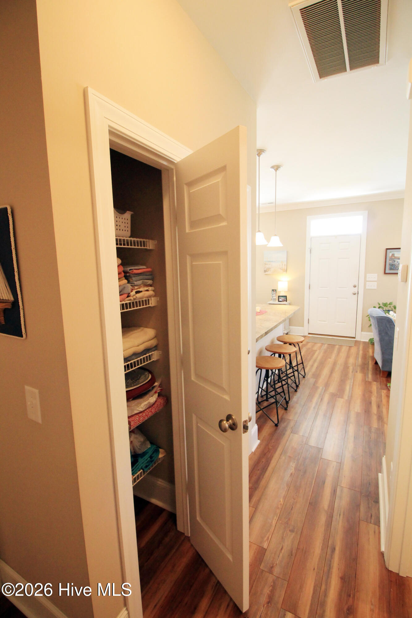 18 Queens Way Bath, NC 27808 - Photo 27 of 63 Linen closet