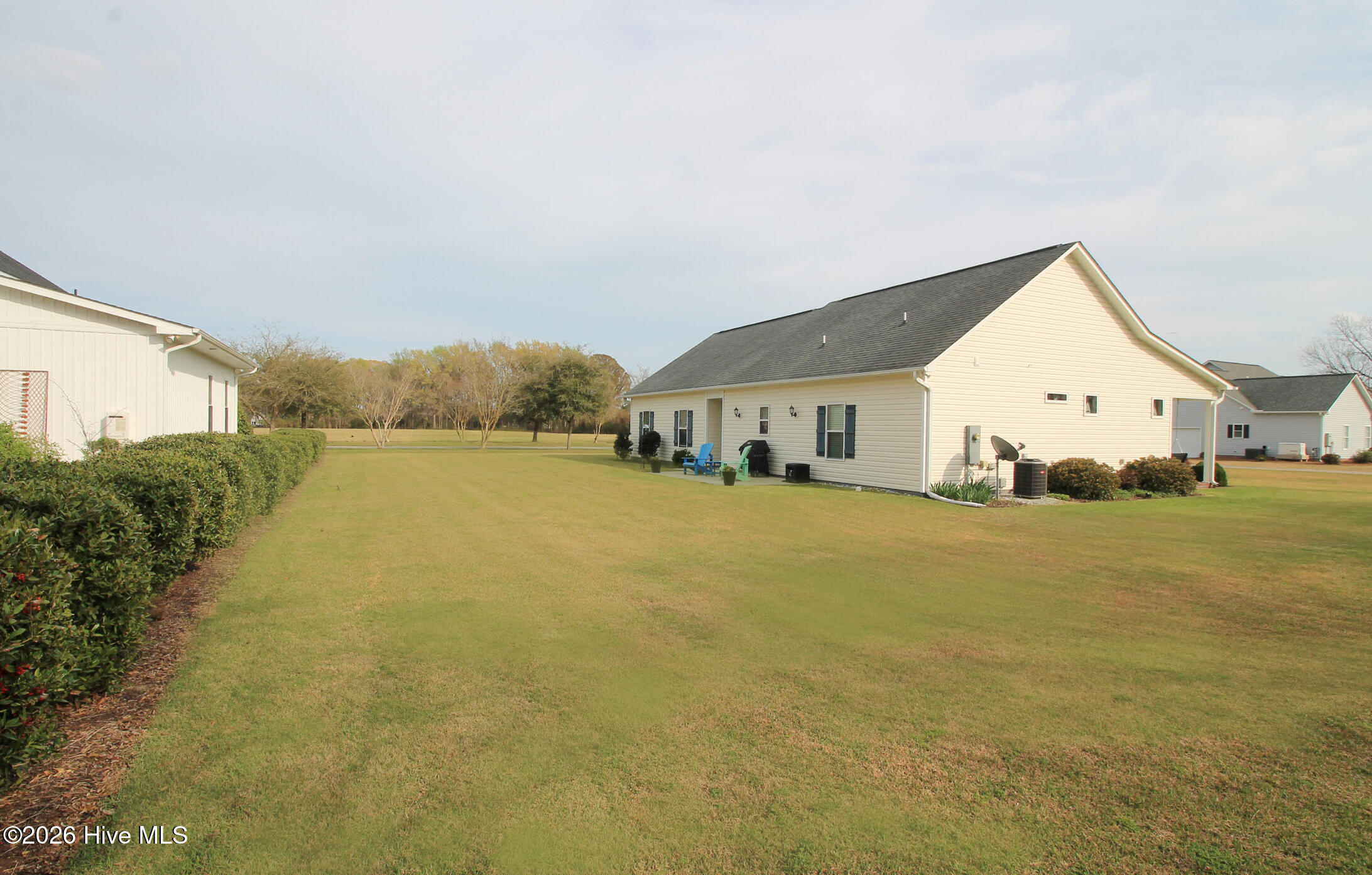 18 Queens Way Bath, NC 27808 - Photo 45 of 63 Large yard