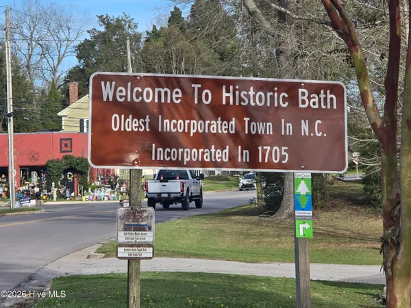 $299,900 | 18 Queens Way, Bath, NC 27808