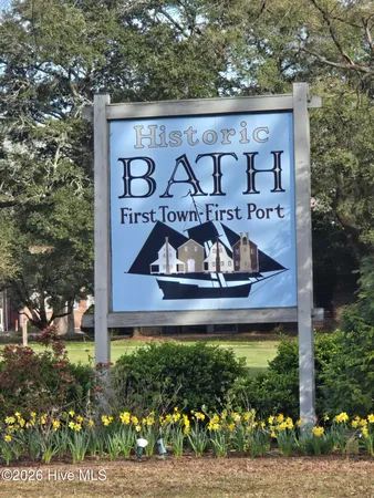 $299,900 | 18 Queens Way, Bath, NC 27808