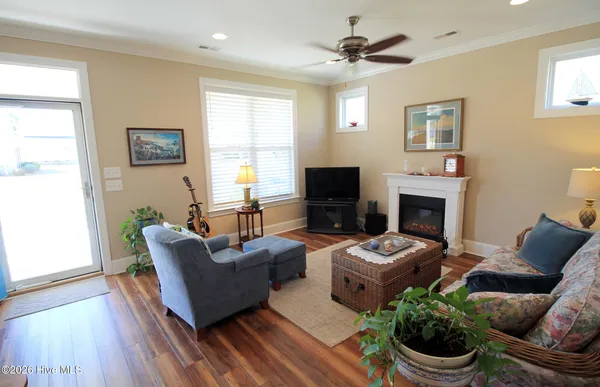 $299,900 | 18 Queens Way, Bath, NC 27808