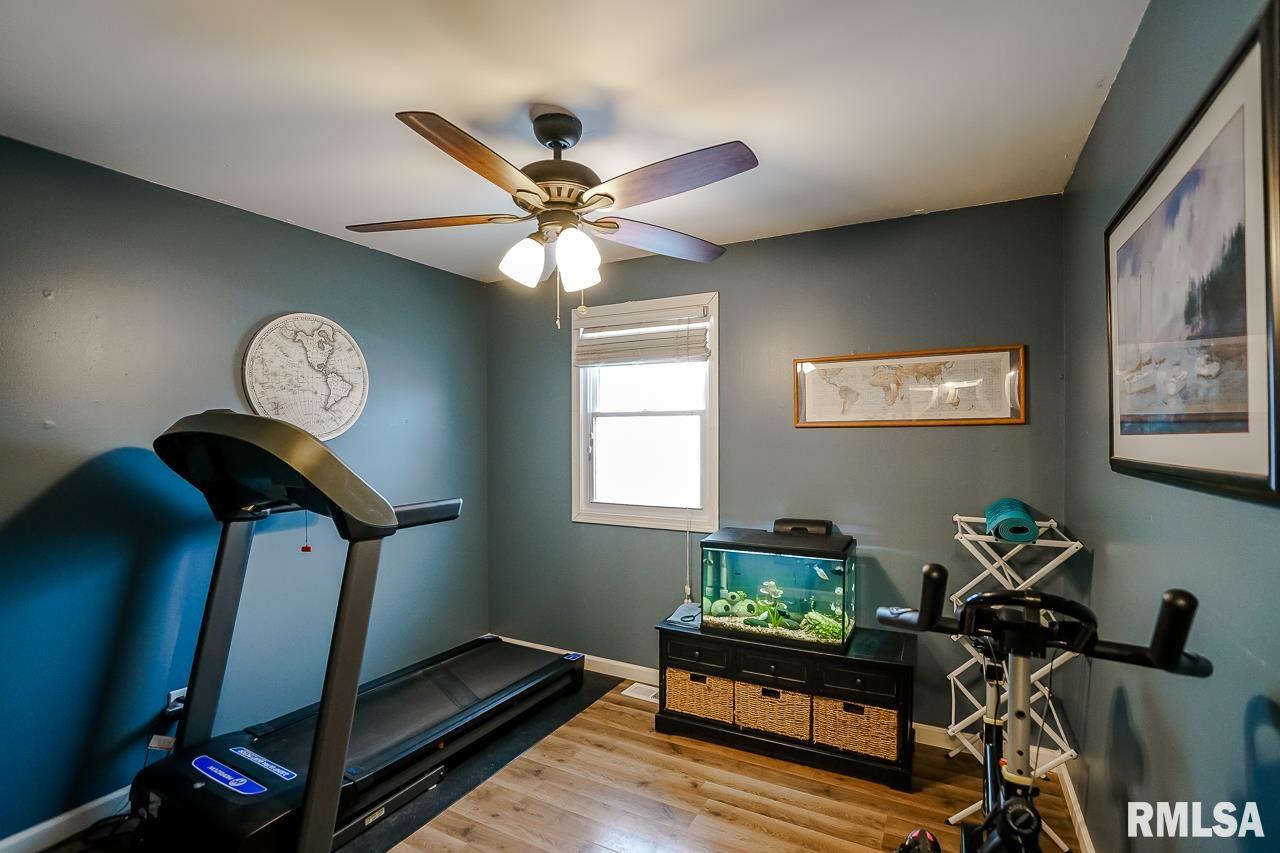 4326 West Castleton Road Peoria, IL 61615 - Photo 15 of 34 Gallery Image 15