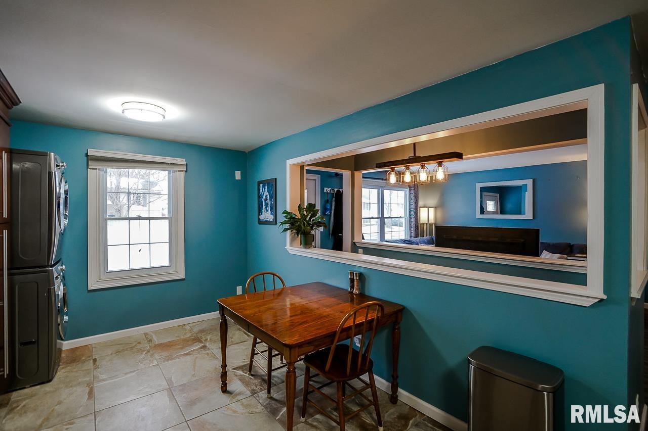 4326 West Castleton Road Peoria, IL 61615 - Photo 8 of 34 Gallery Image 8