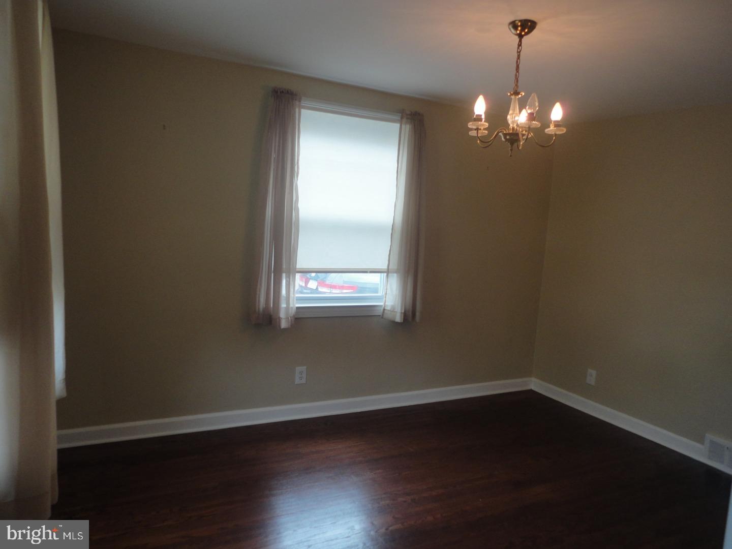 357 Garden Road Springfield, PA 19064 - Photo 5 of 20