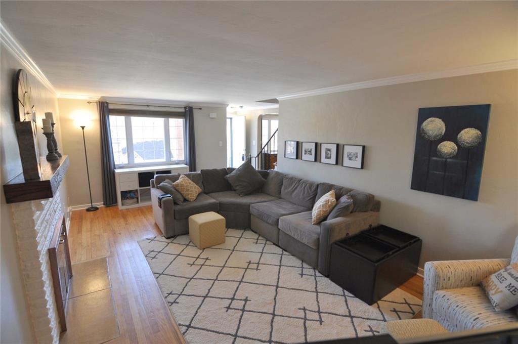 618 Cascade Road Forest Hills, PA 15221 - Photo 2 of 25 Gallery Image 2
