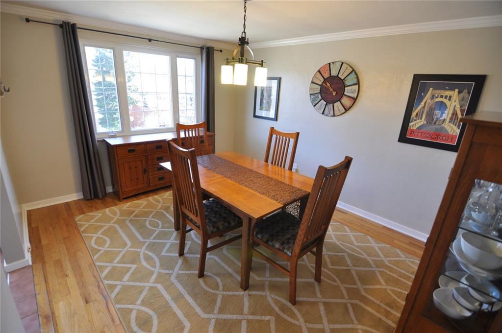 618 Cascade Road Forest Hills, PA 15221 - Photo 6 of 25 Gallery Image 6