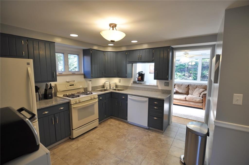 618 Cascade Road Forest Hills, PA 15221 - Photo 8 of 25 Gallery Image 8