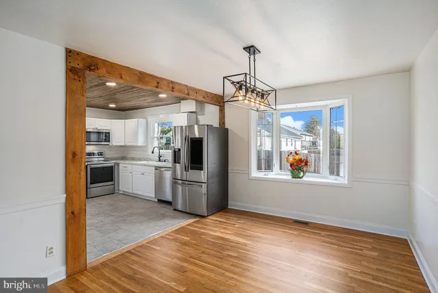 $370,000 | 301 Bridge Street East, Parkesburg, PA 19365