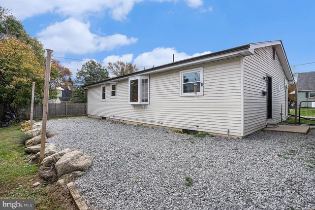 $370,000 | 301 Bridge Street East, Parkesburg, PA 19365