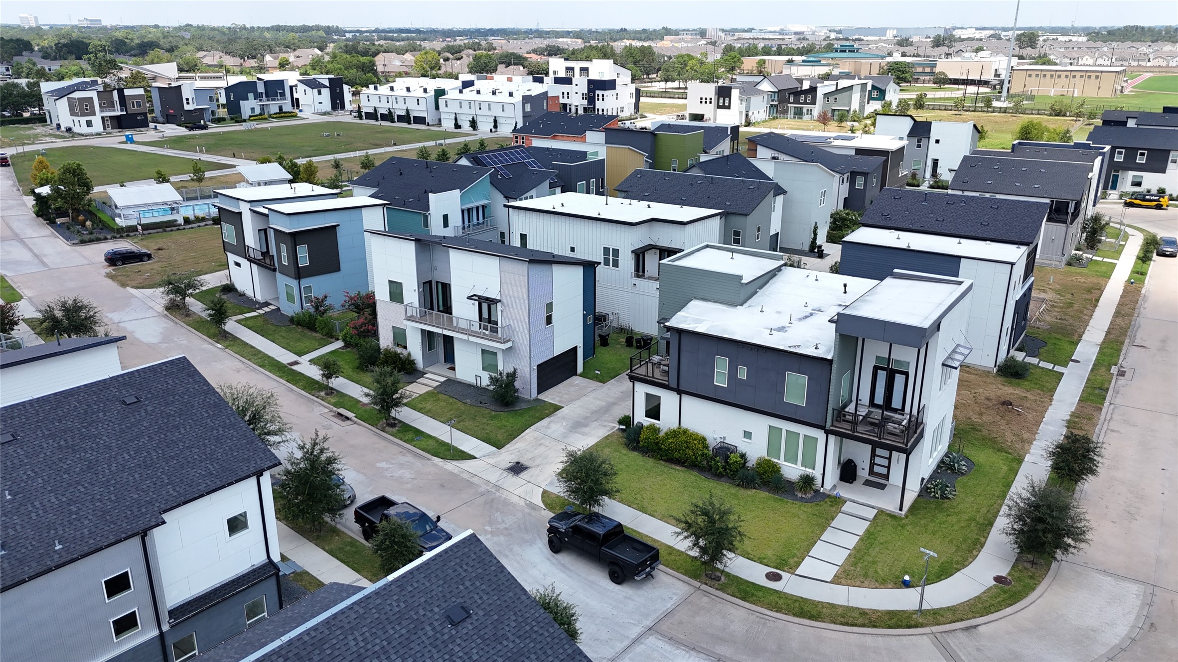 9807 Hope Harbor Lane Houston, TX 77080 - Photo 9 of 11 Desirable Spring Branch community just minutes from the Beltway and I-10!