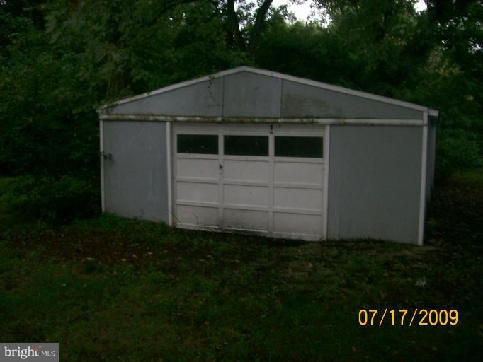 215 2nd Street Crumpton, MD 21628 - Photo 8 of 14 Garage 1