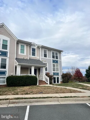 $2,600 | 20590 Cornstalk Terrace, Unit 302, Ashburn, VA 20147