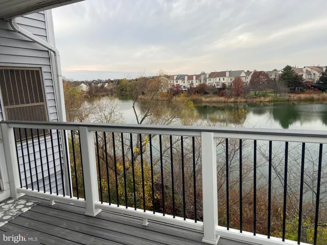 $2,600 | 20590 Cornstalk Terrace, Unit 302, Ashburn, VA 20147