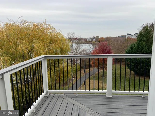 $2,600 | 20590 Cornstalk Terrace, Unit 302, Ashburn, VA 20147