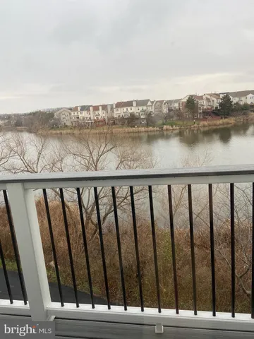 $2,600 | 20590 Cornstalk Terrace, Unit 302, Ashburn, VA 20147